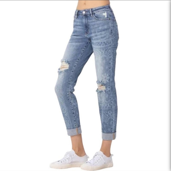 💥Judy Blue Bandana Print Mid-Rise Destroy & Paisley Print Boyfriend Jeans - Picture 6 of 6